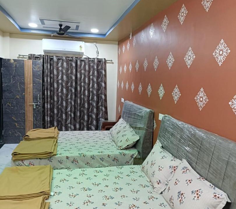 Photo of Bedroom in Rajpipla