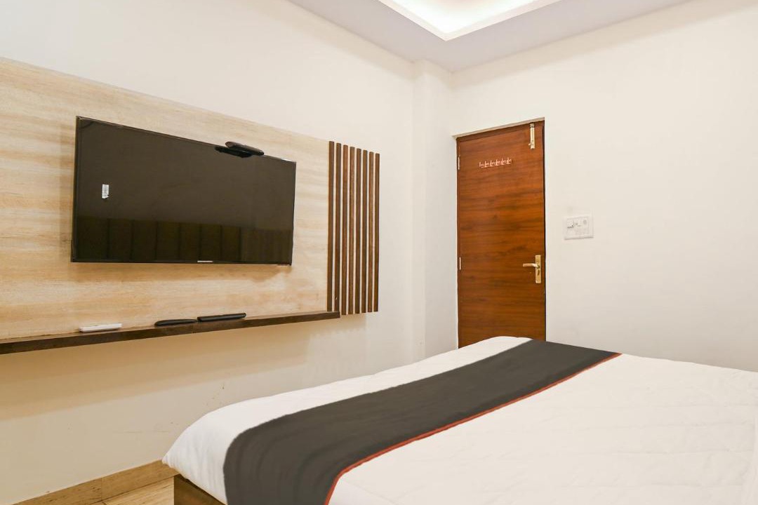 Photo of Bedroom in Charbagh