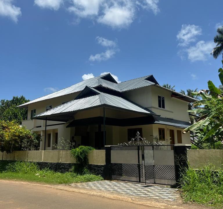 Photo of Others in Perumbaikad