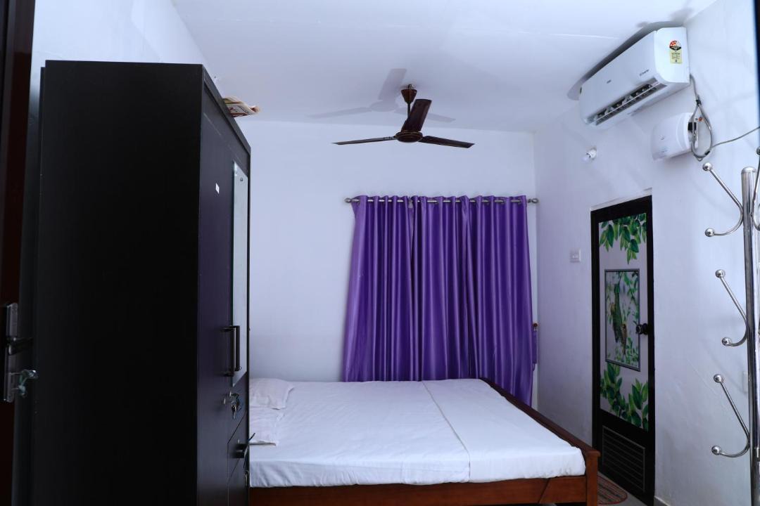 Photo of Bedroom in Munroe Island