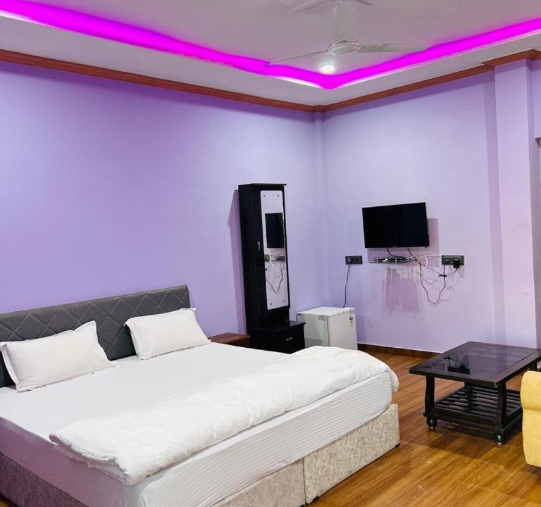 Photo of Bedroom in Rajpipla