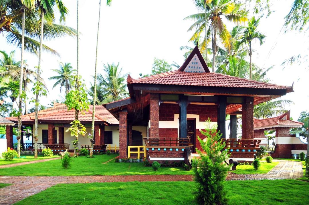 Photo of Buildings in Champakulam