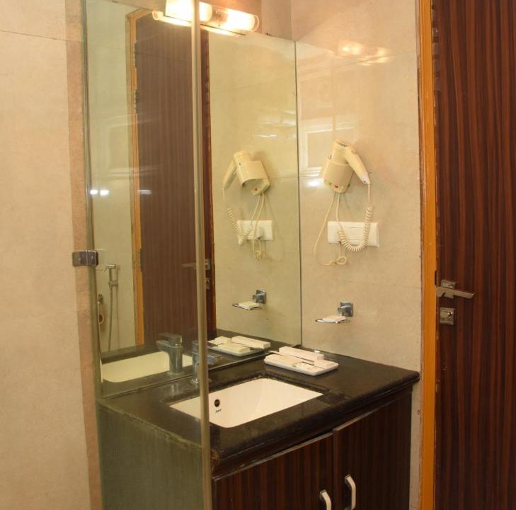 Photo of Bathroom in Alambagh