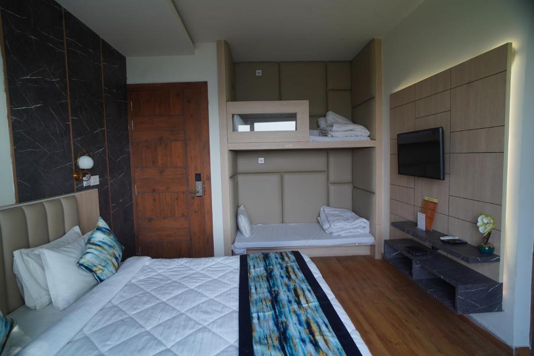 Photo of Bedroom in Alambagh