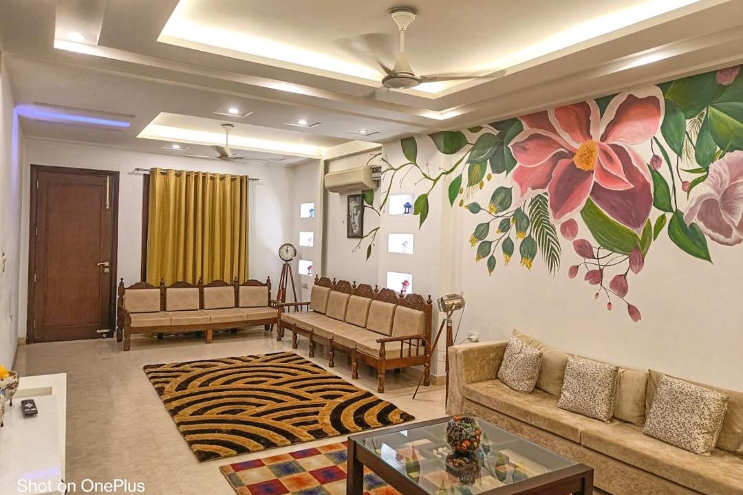 Photo of Livingroom in Shalimar Bagh