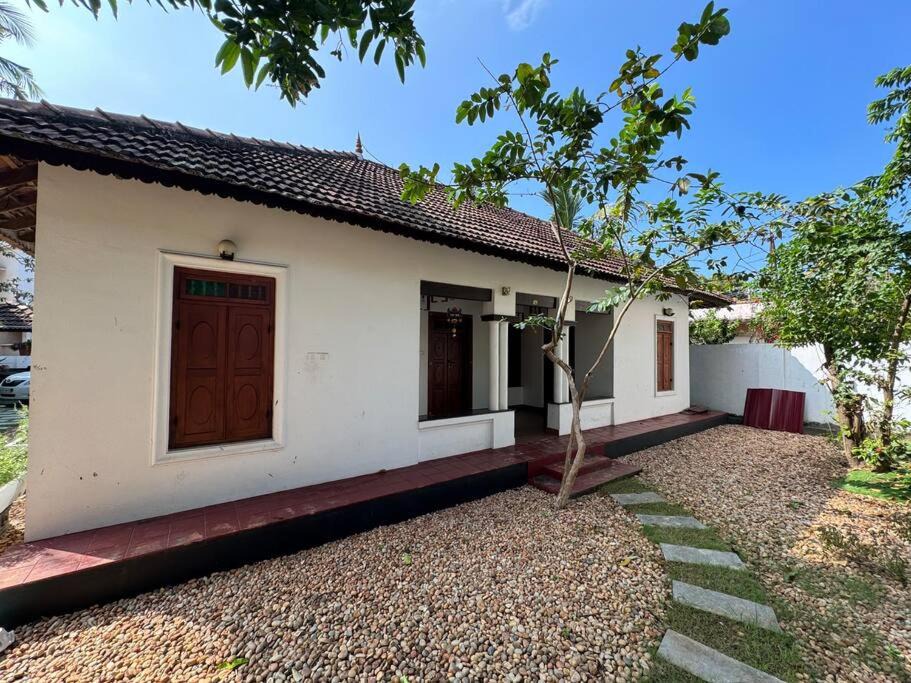 Photo of Buildings in Paravur