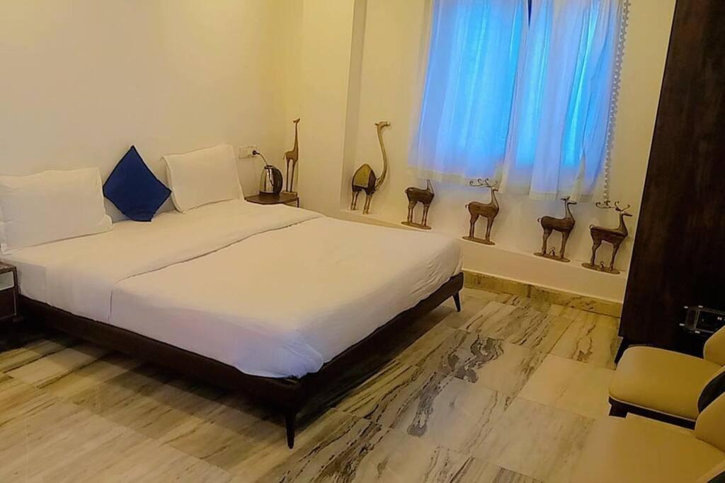 Photo of Bedroom in Mount Abu