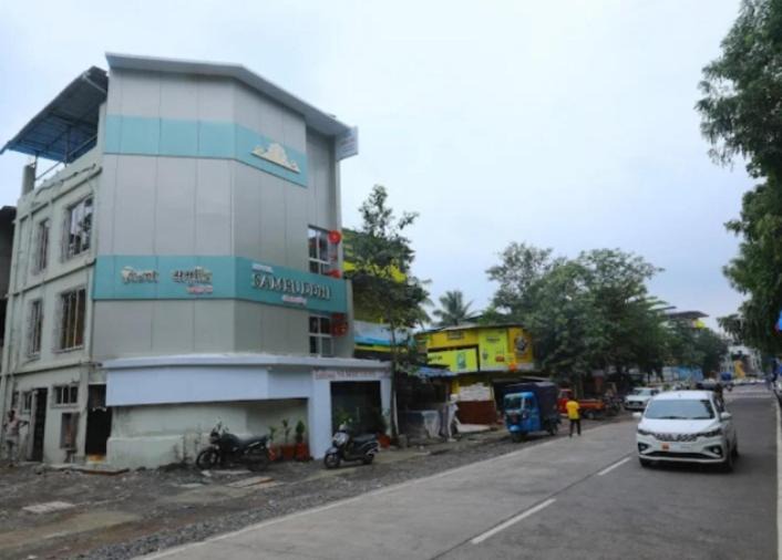 Photo of Others in Airoli