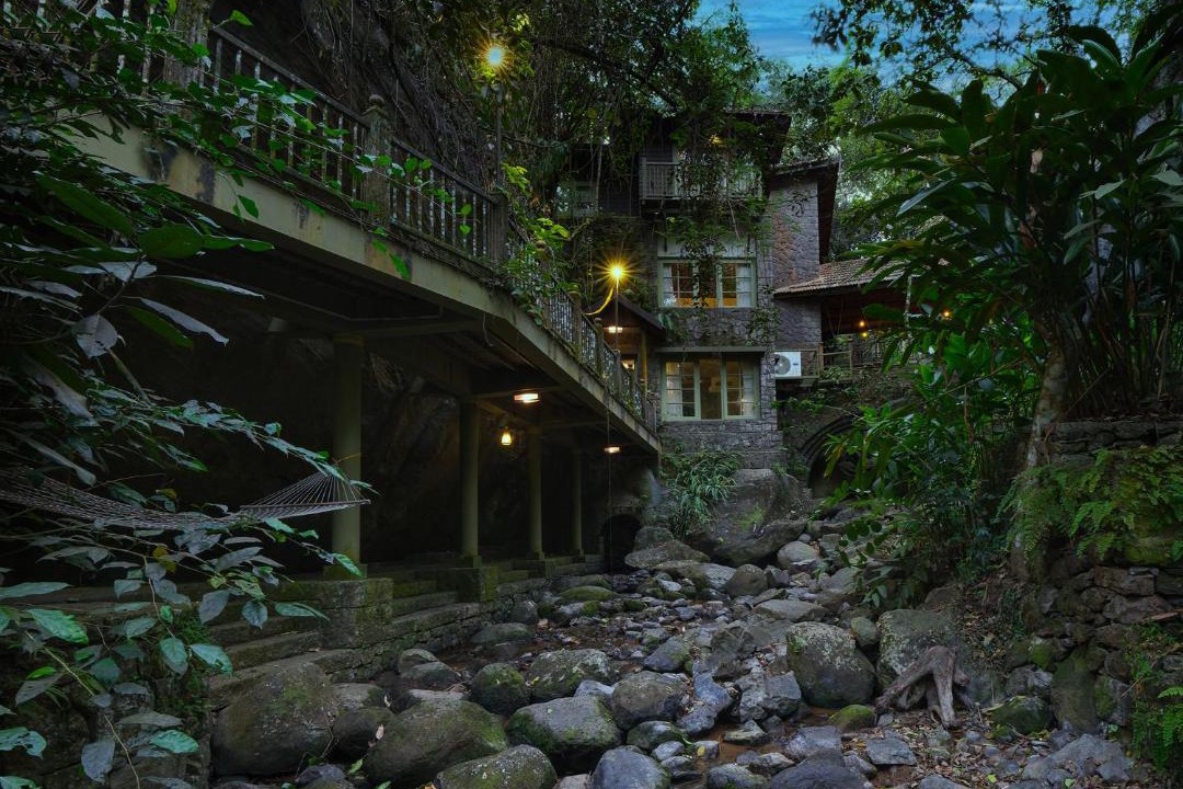Photo of Buildings in Elappara