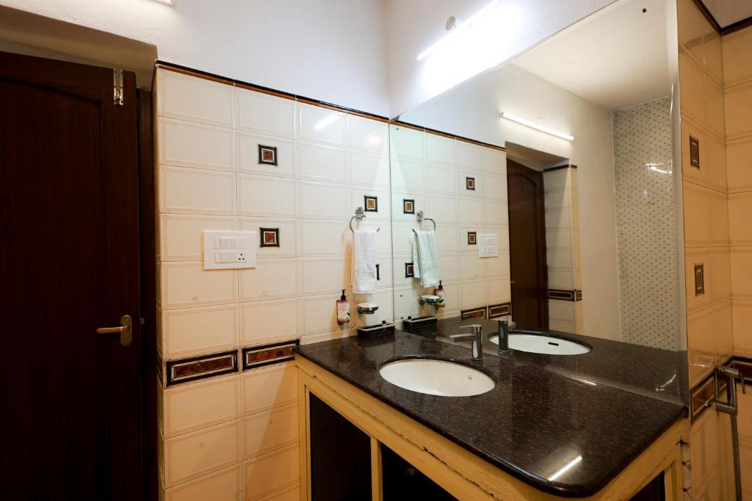 Photo of Bathroom in Bani Park