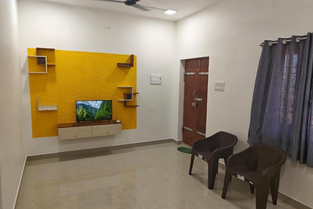 Photo of Livingroom in Thirunallar