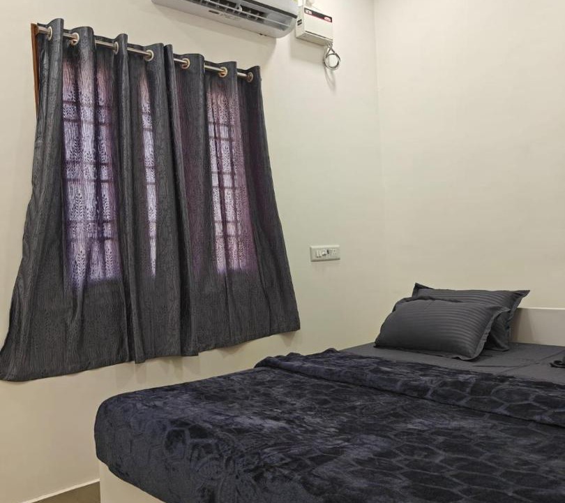 Photo of Bedroom in Thirunallar
