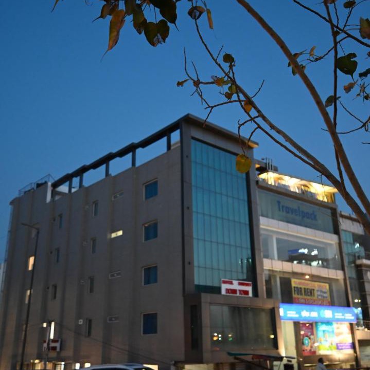 Photo of Buildings in Pashim Vihar