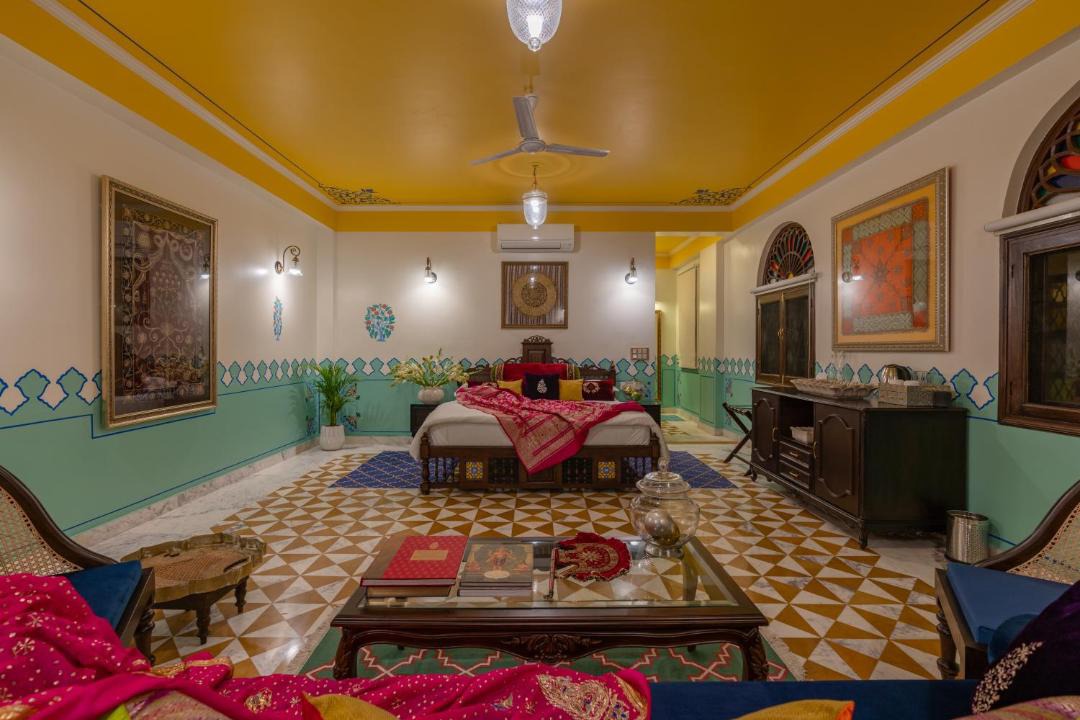 Photo of Livingroom in Pink City