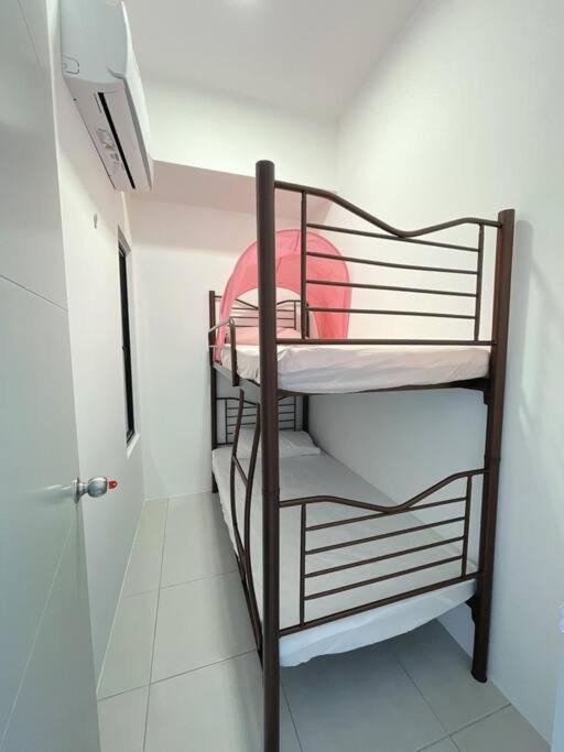 Photo of Bedroom in Bandar Menjalara