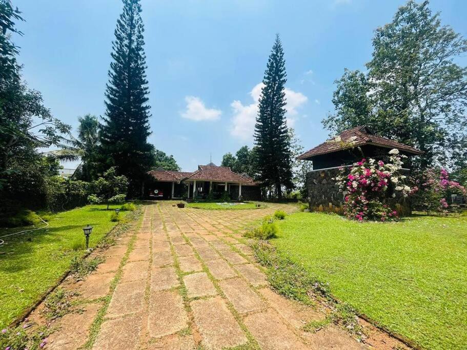 Photo of Buildings in Kottayam