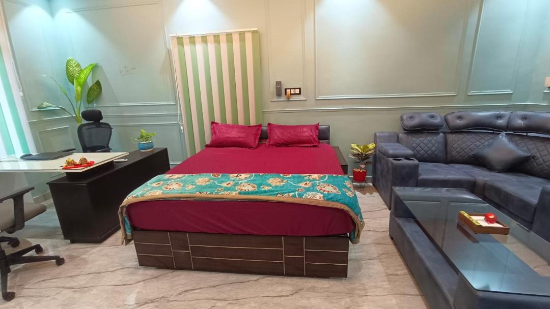 Photo of Bedroom in Alambagh