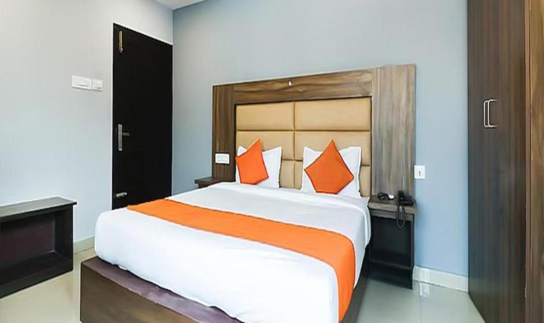Photo of Bedroom in Shenoys