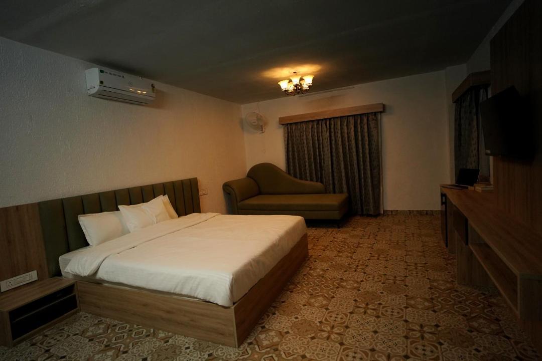 Photo of Others in Bedla