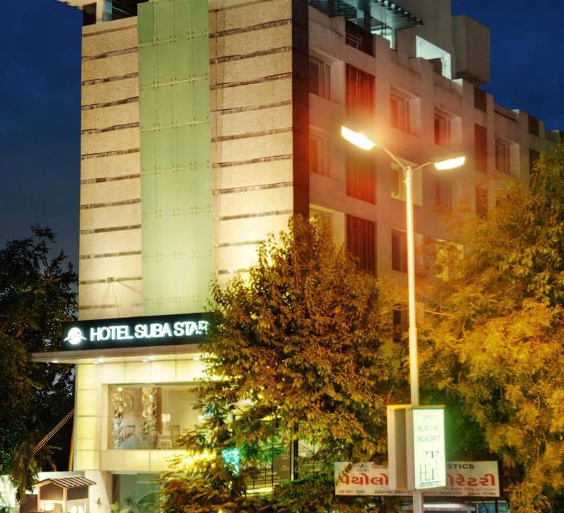 Photo of Buildings in Vastrapur