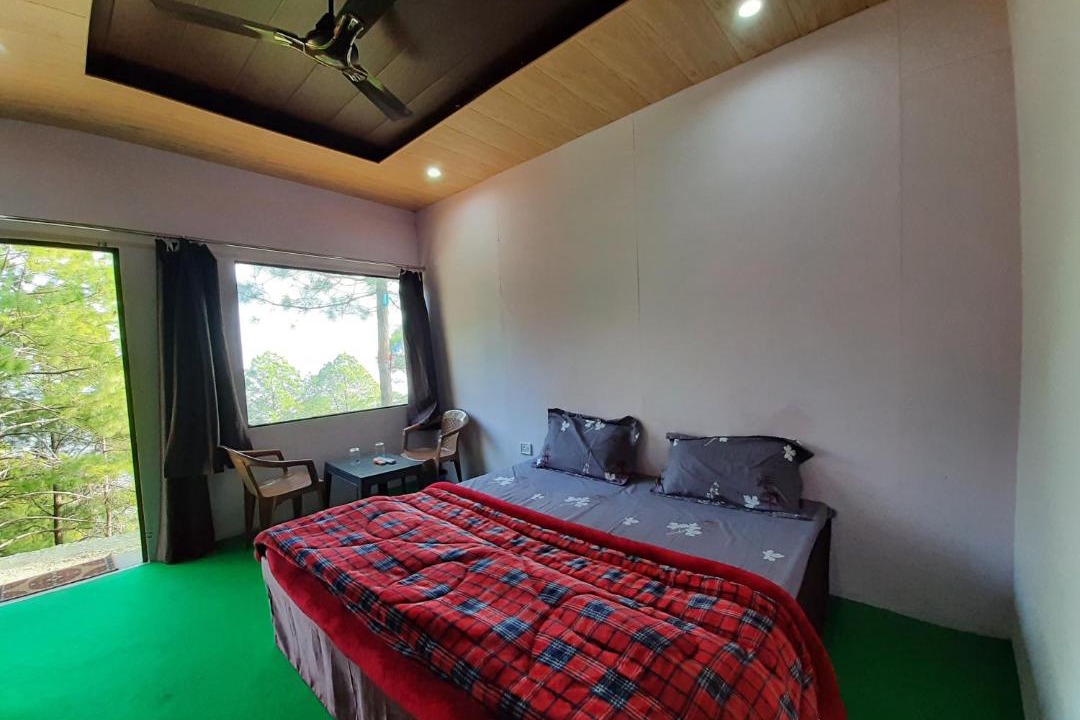 Photo of Bedroom in Lansdowne