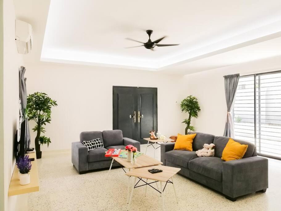 Photo of Livingroom in Taman P Ramlee