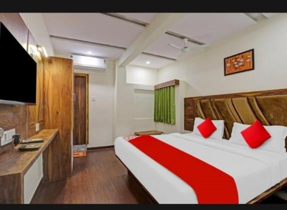 Photo of Bedroom in Navarangpura Gam