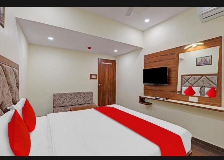 Photo of Bedroom in Navarangpura Gam