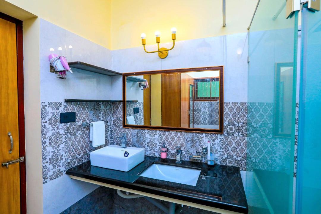 Photo of Bathroom in Heritage Town