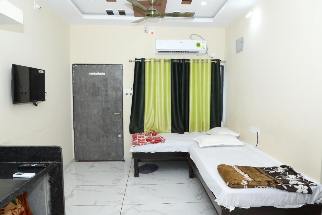 Photo of Bedroom in Rajpipla