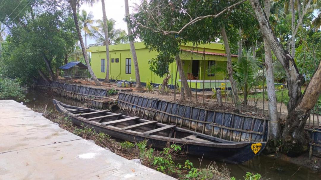 Photo of Others in Munroe Island