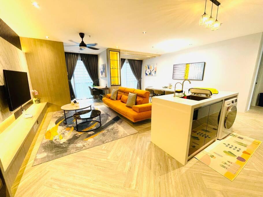 Photo of Livingroom in Tropicana