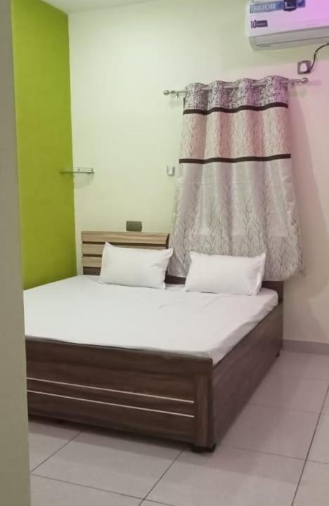 Photo of Bedroom in Rajpipla