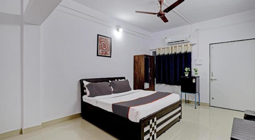 Photo of Bedroom in Rajpipla