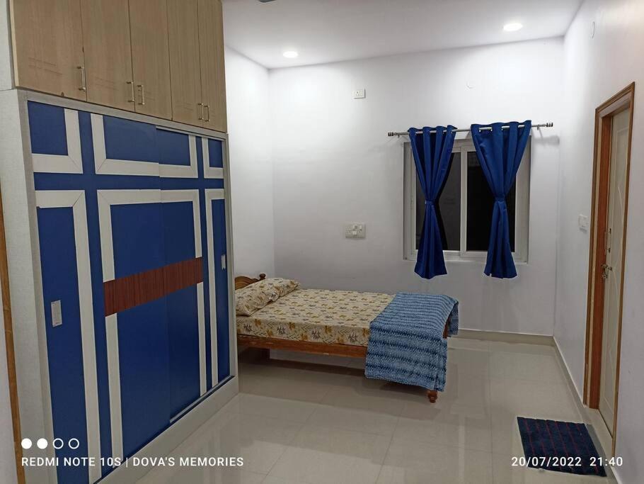 Photo of Bedroom in Dr AS Rao Nagar