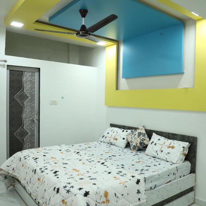 Photo of Bedroom in Rajpipla