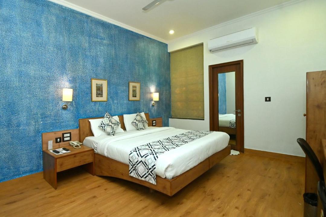 Photo of Bedroom in Tonk Road