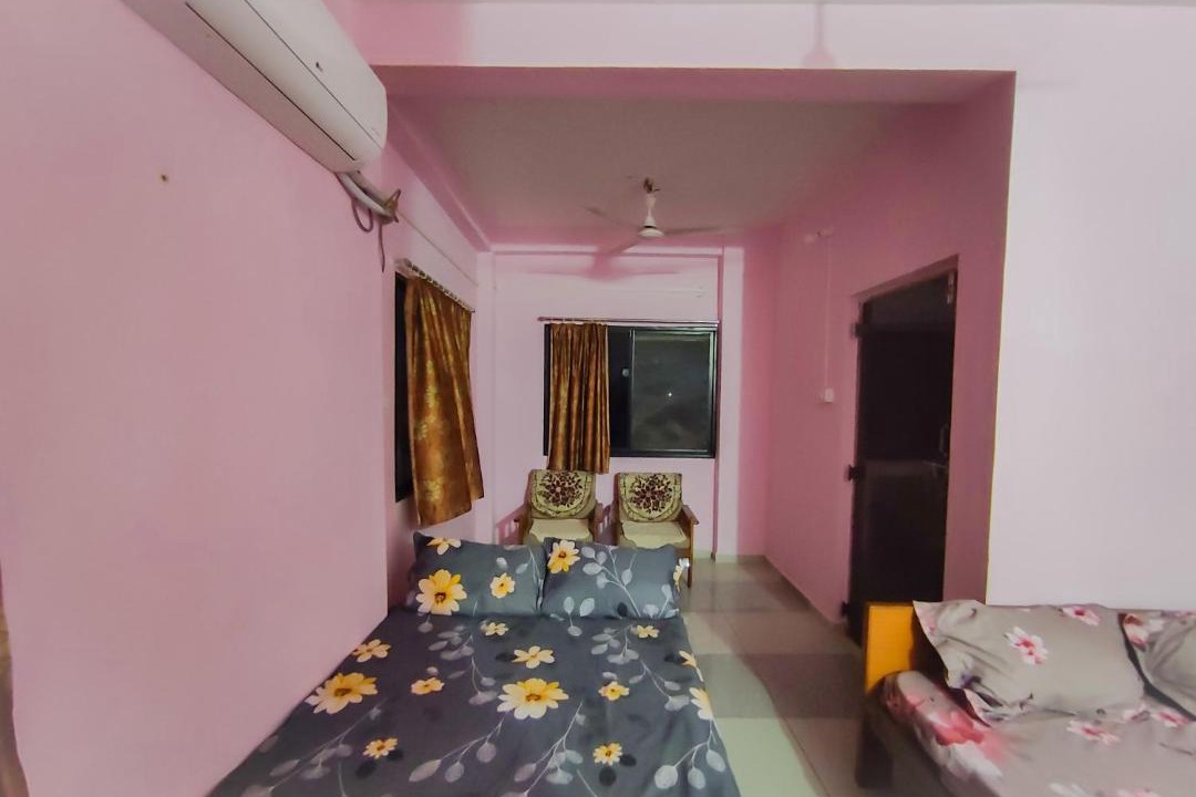 Photo of Bedroom in Rajpipla