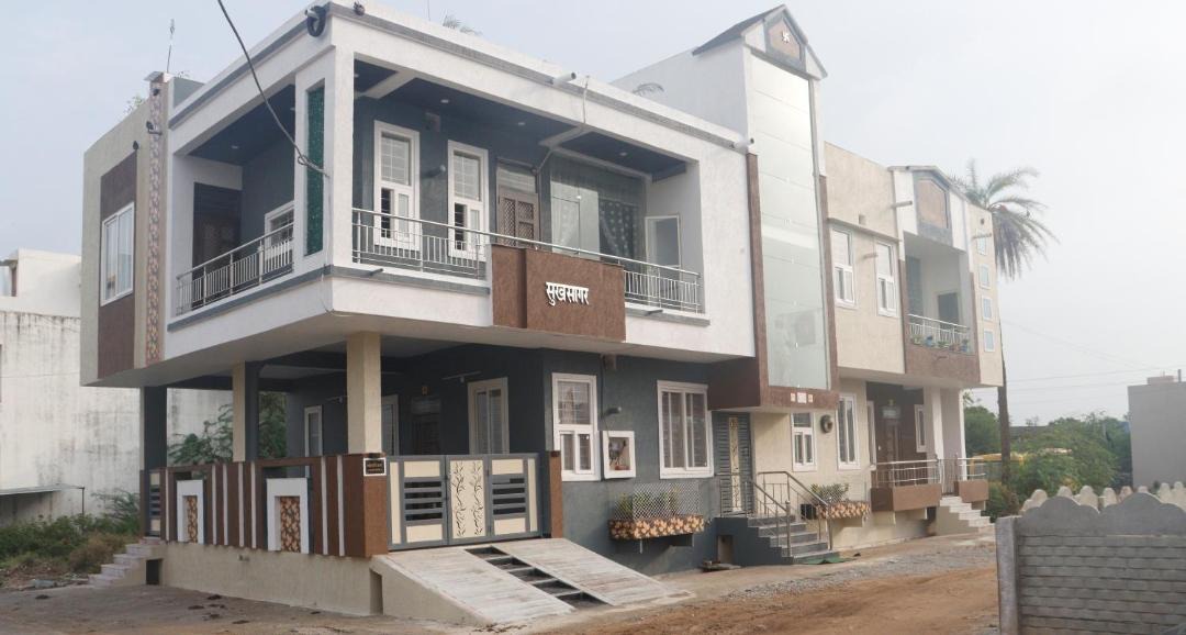 Photo of Buildings in Chittorgarh