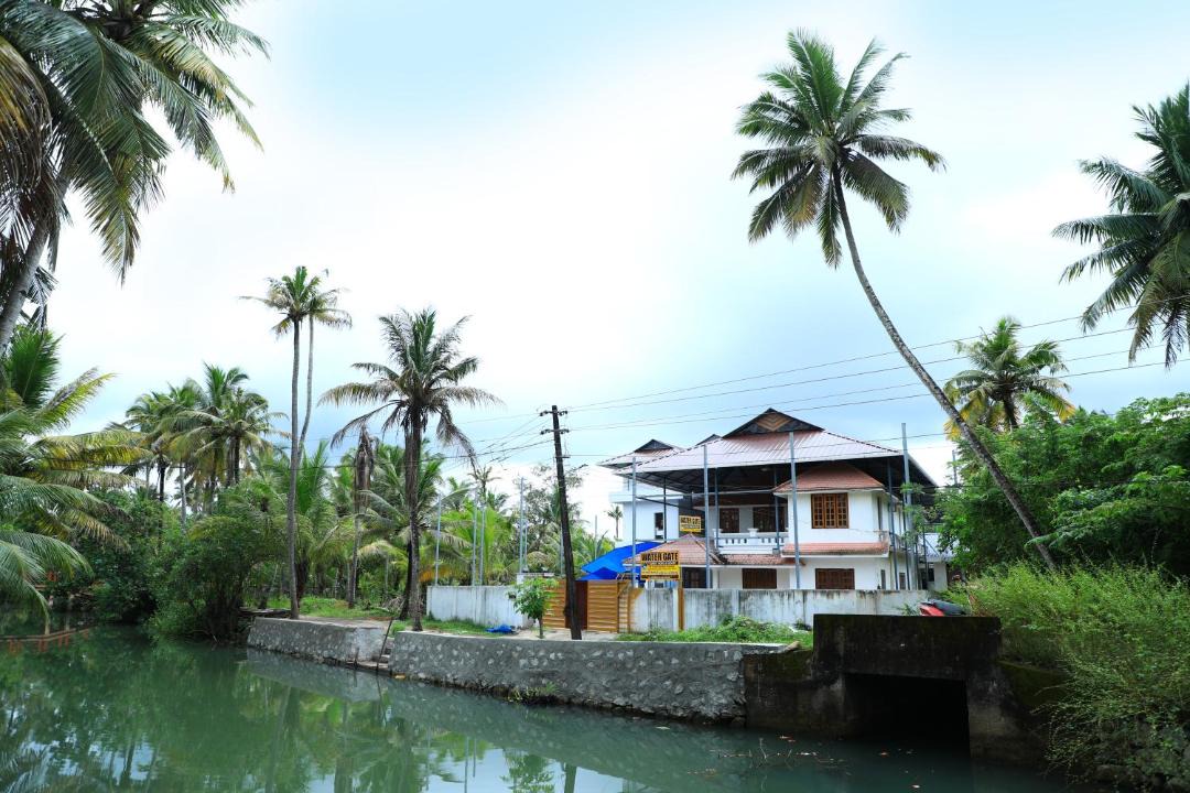 Photo of Others in Munroe Island