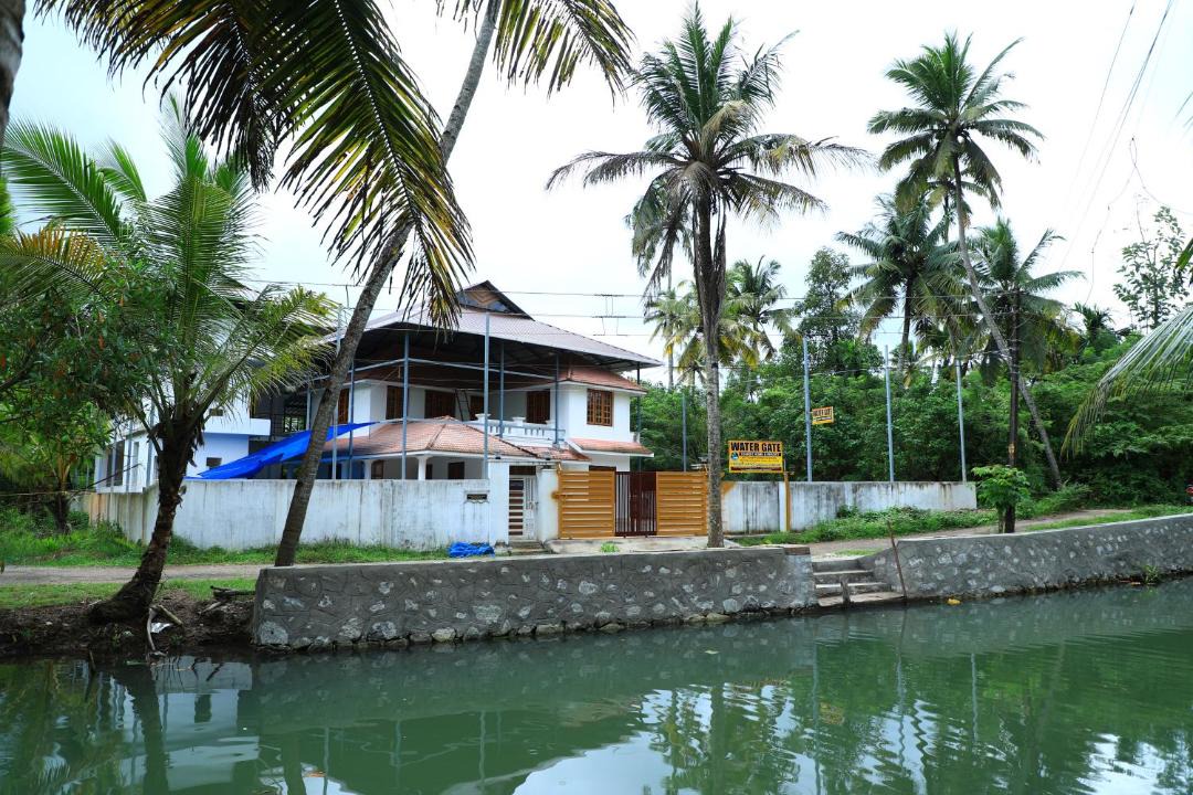 Photo of Others in Munroe Island