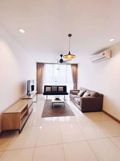 Photo of Livingroom in Kampung Kerinchi