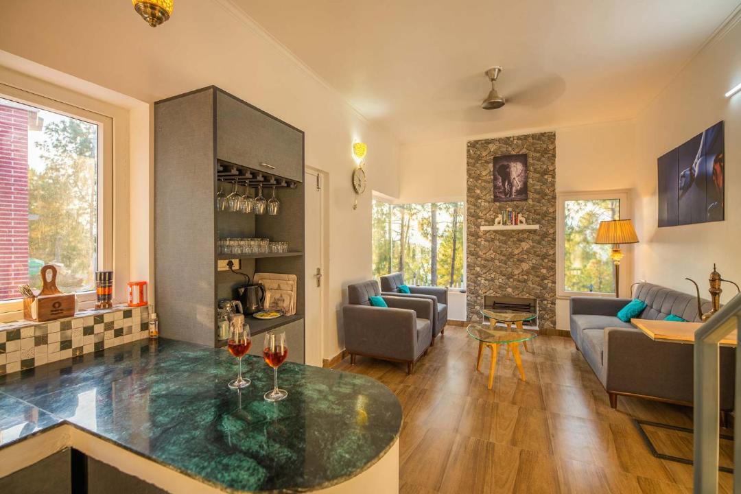 Photo of Livingroom in Lansdowne