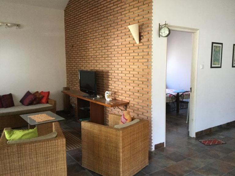 Photo of Livingroom in Mangeshi