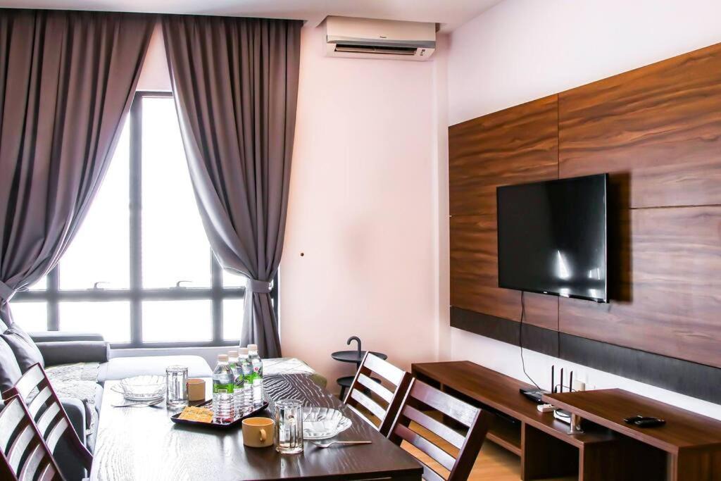 Photo of Livingroom in Usj 1