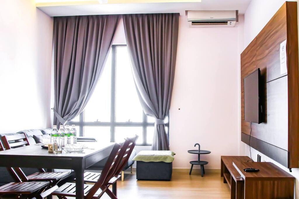 Photo of Livingroom in Usj 1