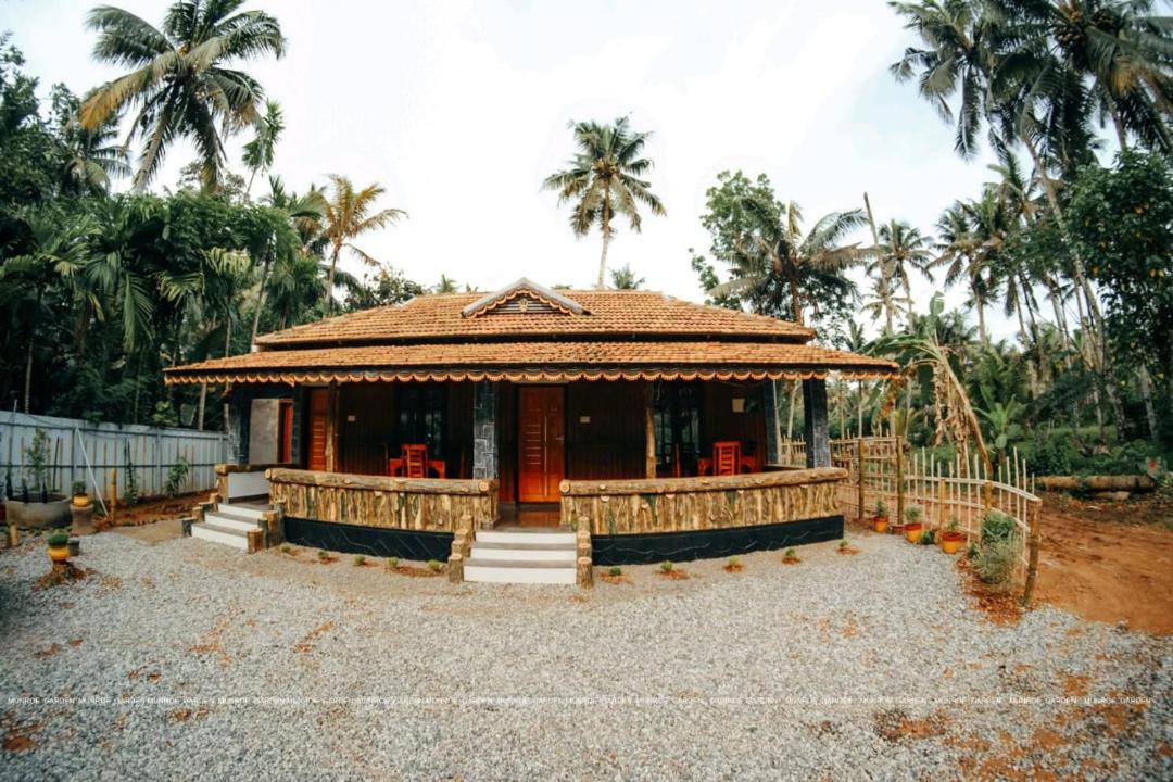 Photo of Buildings in Munroe Island