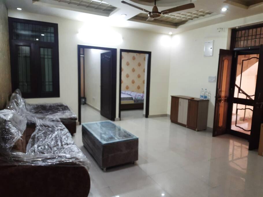 Photo of Livingroom in Tonk Road