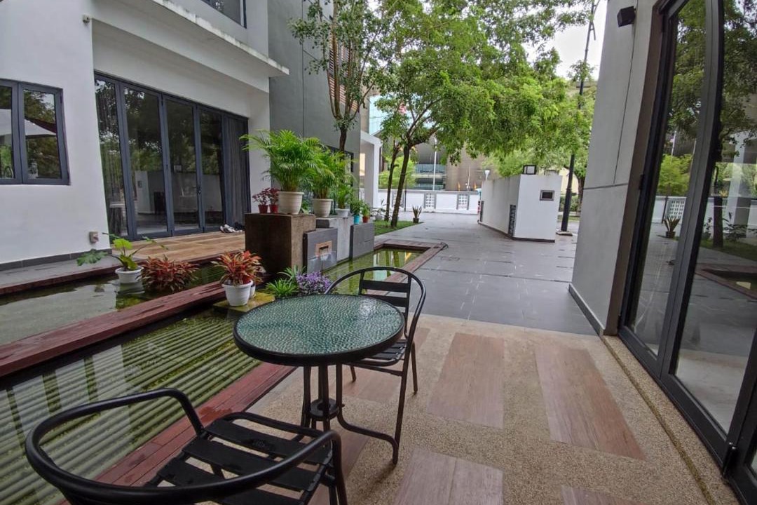 Photo of Patio Balcony in Seksyen 13