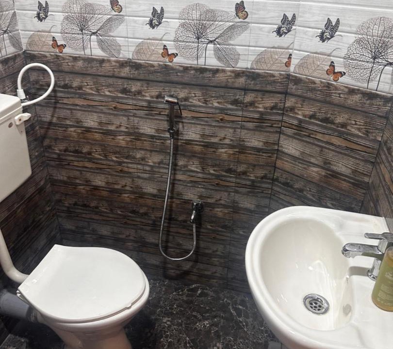 Photo of Bathroom in Bainguinim